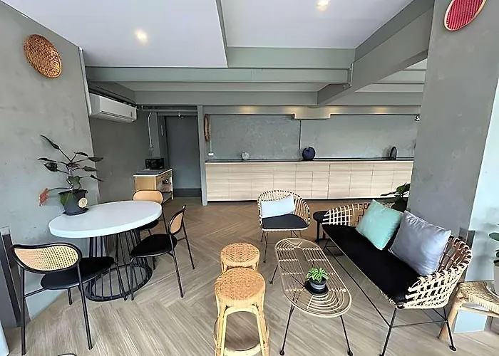 De Botan Bangna Hotel 3*