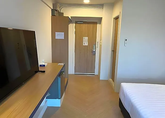 De Botan Bangna Hotel 3*